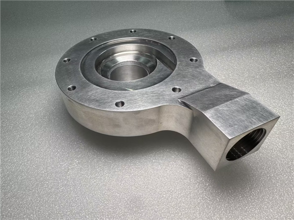 The machined volute casing.